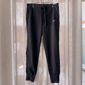 NWT nike black joggers